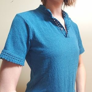 4 for $12 🧚‍♀️ Vintage Turquoise Button Top